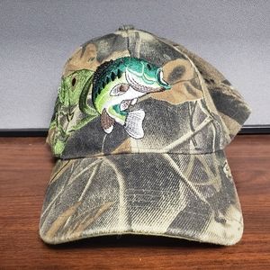 Camo bass hat